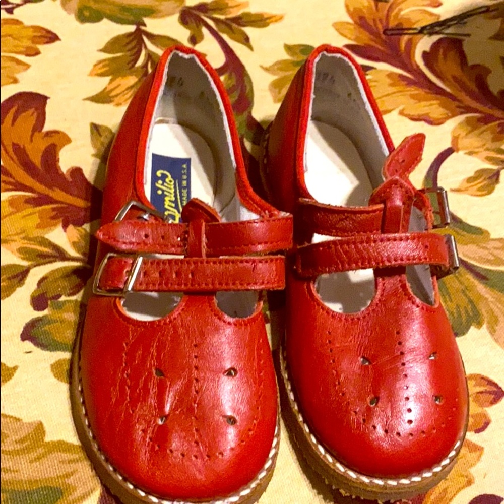 Little girls Red double buckle babydoll shoes